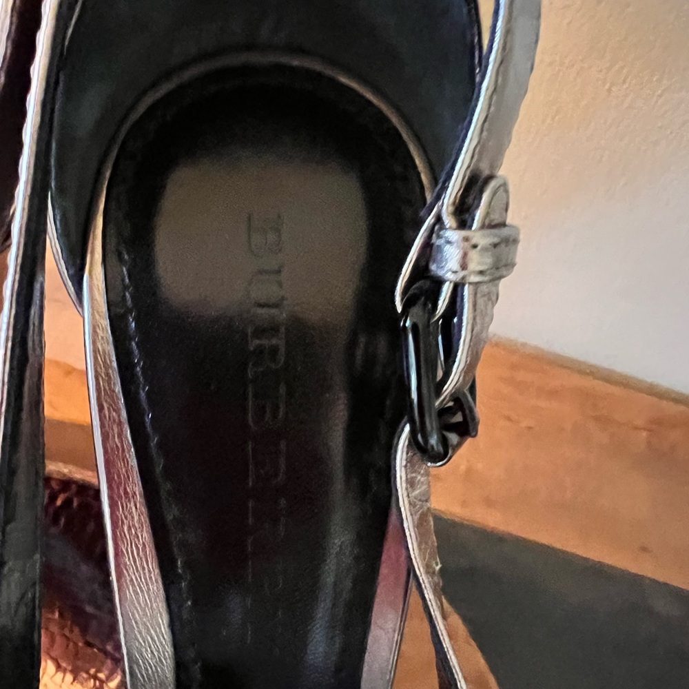 Burberry London wedge platforms, gold, Sz 38 - Picture 4 of 14